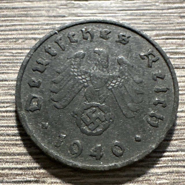 1940 A  vintage 10 Pfennig Ww2 German Coin Ref 300