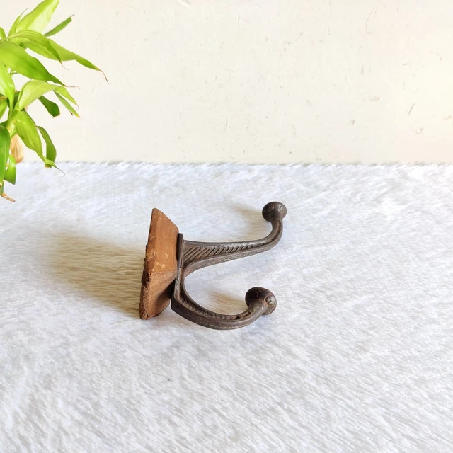Vintage Ornate Iron Wall Hanger Hook Home Decorative Wooden Props I279 7