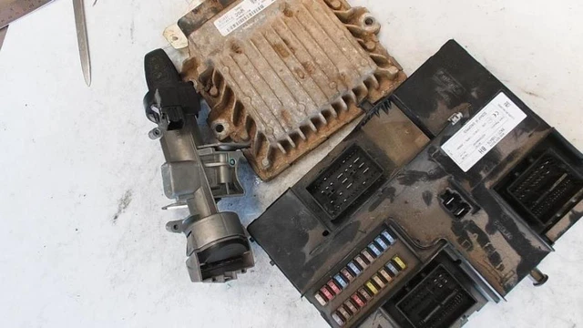 KIT DE DEMARRAGE FORD TRANSIT CUSTOM BK21-12A650-AC EUR 200,00