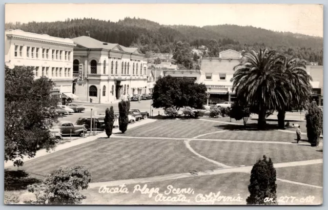 Postcard RPPC CA California Arcata Plaza Scene Humboldt County c1940s A23