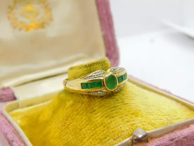 9ct Yellow Gold Baguette Cut Colombian Emerald & Diamond Band Ring Vintage 2