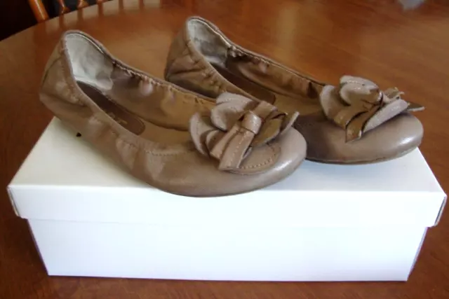 Womens Girls US 6.5 Report Garth Brown Stone Scrunch BALLET FLATS Pull On w/ Box