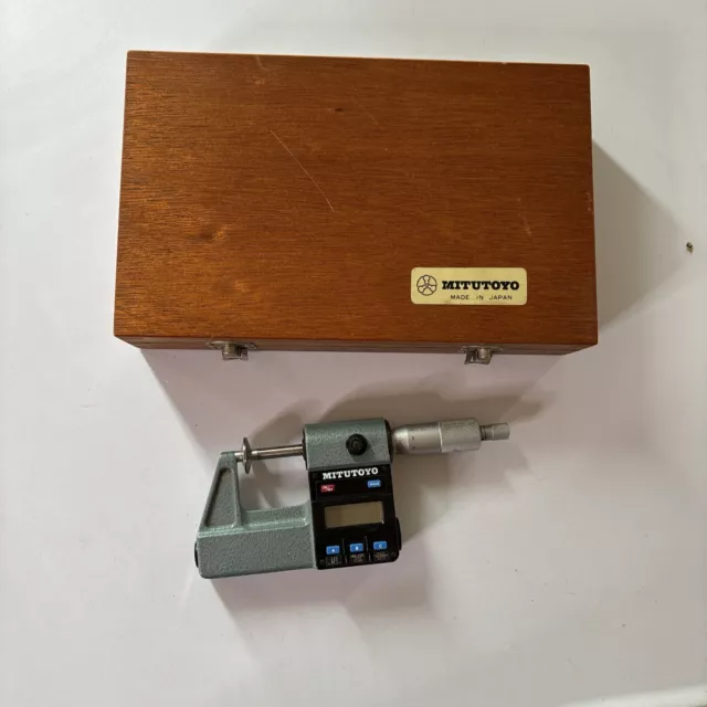 Mitutoyo Digimatic Disc Type Micrometer 323-111 GMA-25DM 0-25mm 0.001mm