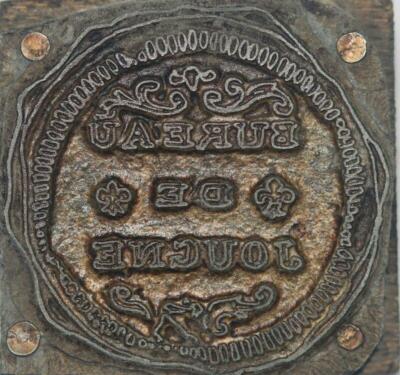 R5818 Unique Matrice Louis XVI Poste Lettres Lyon Trois Lys Couronné SUP 42/128 