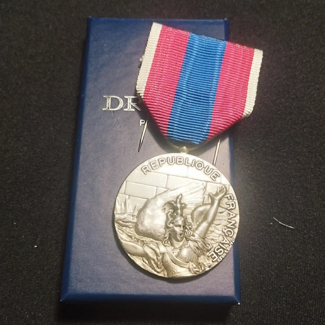 K20) MÉDAILLE SUPERBE GENDARMERIE DU GABON french medal EUR 118,00