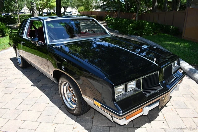 1986 Oldsmobile 442 Real miles of 3,053 Fully Loaded T-tops Clean Car Fax