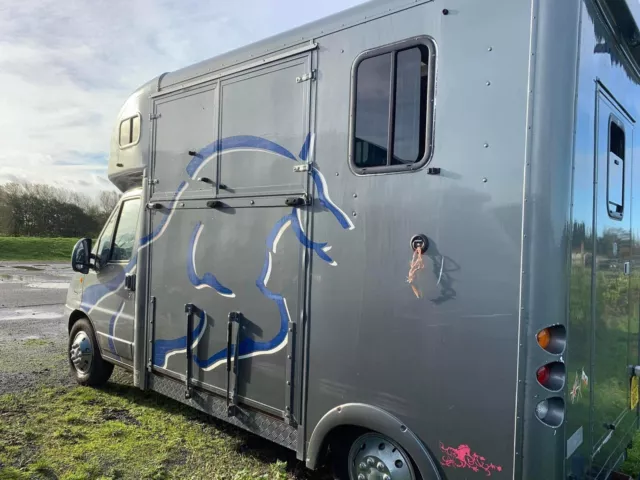 3.5t horsebox Citroen Relay 3.5 Tonne Horse Box