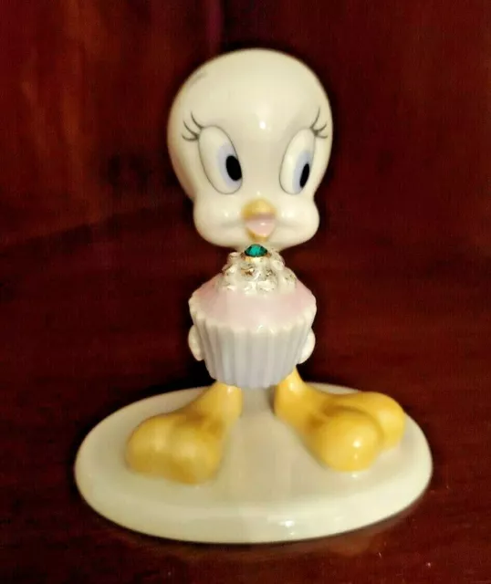 Lenox Porcelain Tweety Bird Firgurine "A Present From Tweety" May- Nib/Coa