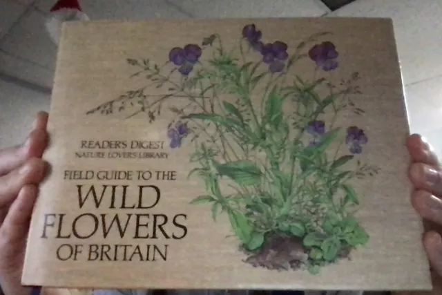 Readers Digest Field Guide To The Wild Flowers Of Britain