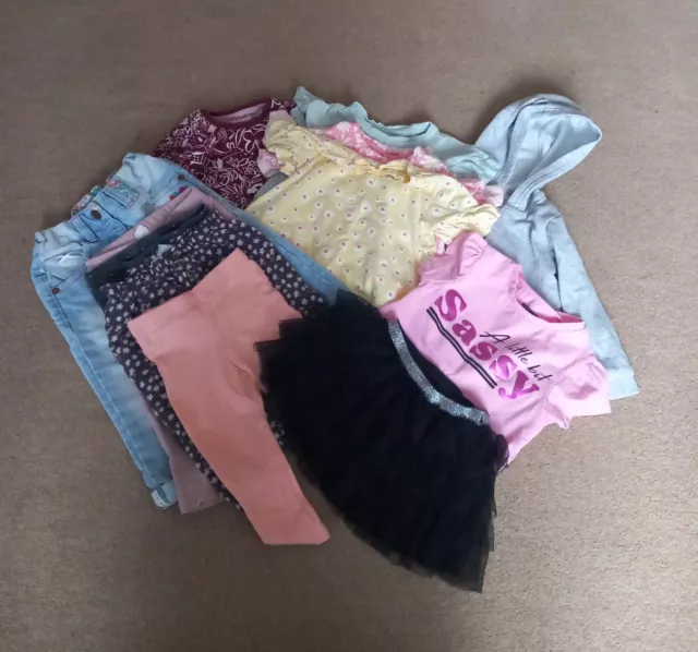 Pacchetto vestiti per bambine età 12-18 mesi