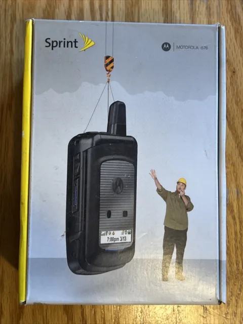 Motorola i576s Nextel Sprint Cell Phone NEW unopened in Box.  Collectible