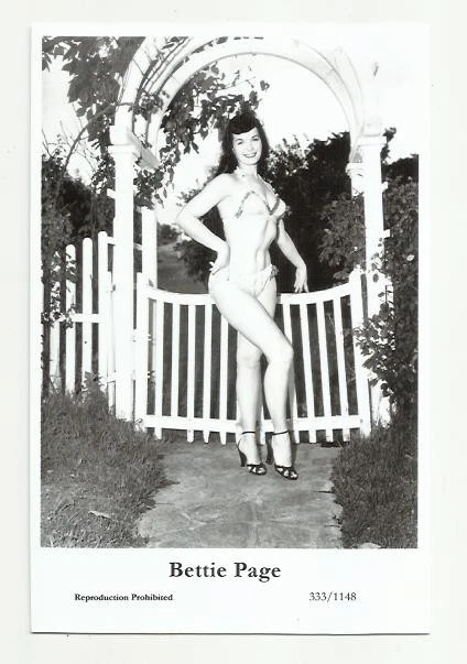 (Bx1) Bettie Page Photo Card (333/1148) Filmstar  Pin Up Movie Glamor Girl