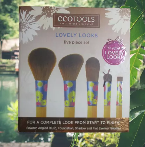 Ecotools lovely looks 4 four piece brush set foundation eyeliner blush & powder