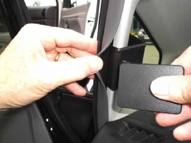 Brodit ProClip 804356 Montagekonsole für Toyota Prius Modell 2010 - 2016 2