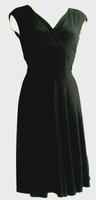 LAUREN RALPH LAUREN BLACK DRESS fit &flare surplice v neck princess seams  4P