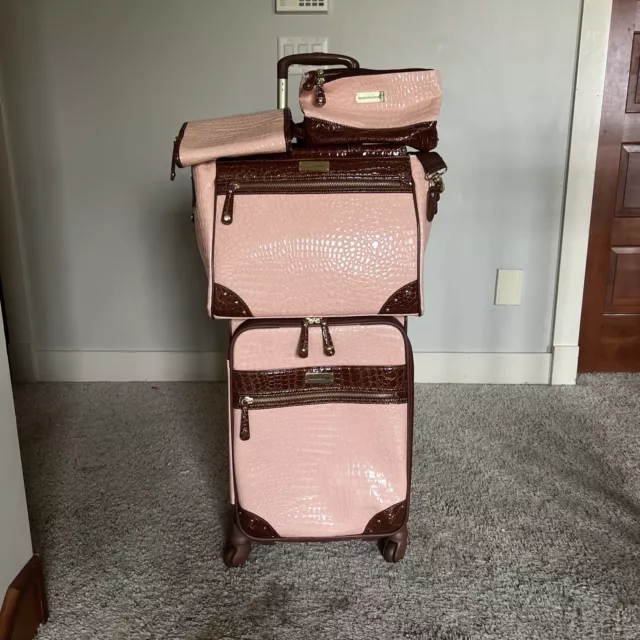 Vintage Rare Samantha Brown Light Pink Crocodile Luggage. Lightly Used Full Set