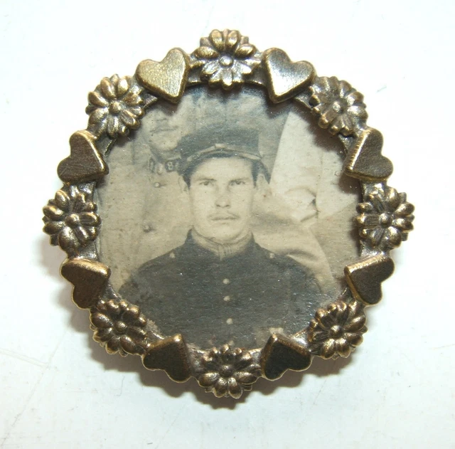 Ancienne Broche Porte-photo - Bijou Vintage - Métal - Occasion - Décoration Ou Collection