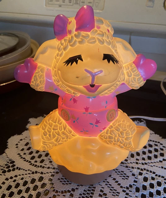 Vintage 1993 Lamb Chop Figure Night Light Nursery Lamp Shari Lewis Enterprises