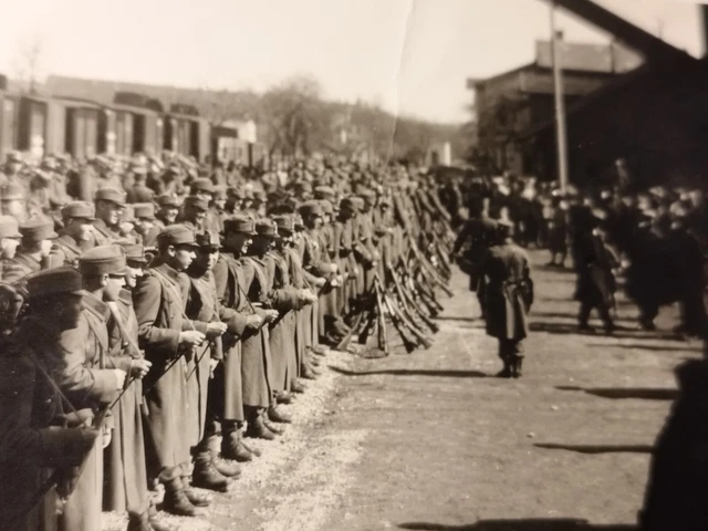 FORNITURA FOTO 2A guerra mondiale stazione di Ried im Inntal truppe da