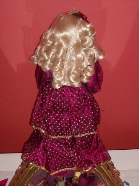 Christmas Great Long Hair Blonde Happy Doll Original The Heritage Collection 16
