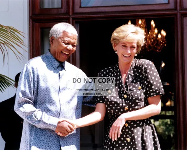 Nelson Mandela And Princess Diana In 1997 - 8X10 Photo (Fb-971)