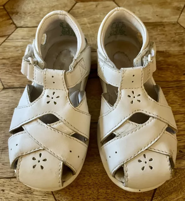 Stride Rite SRT Tulip white Sandal shoes size 7 W