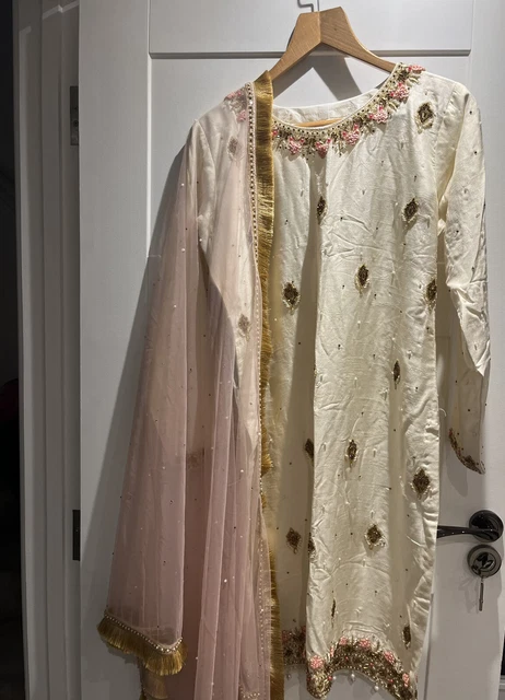 Abito pakistano shalwar kameez abbigliamento da festa. Taglia da cucito a taglia media.