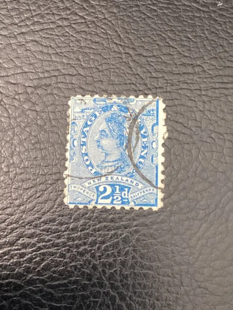New Zealand 1882-1900 QV 21/2d blue Used 2