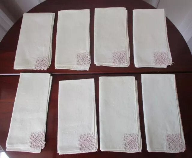 Set of 8 pale lime green w/ lace corner vintage linen napkins 16" sq