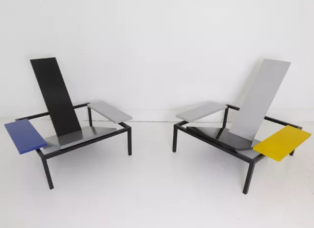 STUNNING PAIR VINTAGE 1980's DUTCH POST MODERN LOUNGE CHAIRS