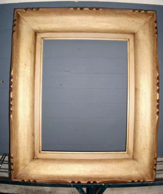 cadre art déco en bois doré sculpté 42 X 59 cm  Feuill.27,5 X 35 ou 31 X 39 cm
