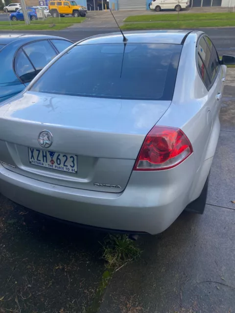 COMMODORE  Ve SEDAN V6 AUTO  unregisted NEEDS A AUTO