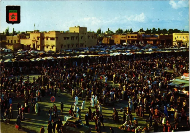 CPM Marrakesh- Place Djamaa El Fna MAROC (880532)