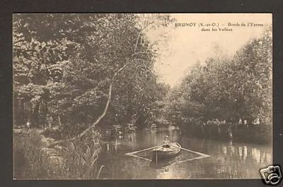 BRUNOY (91) BARQUE sur BORDS DE L'YERRES