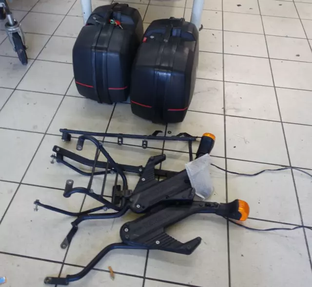 E4. Kawasaki GPZ 1100 Zxt 10 E Kofferträgersystem Valise Givi Support Gepäckträg