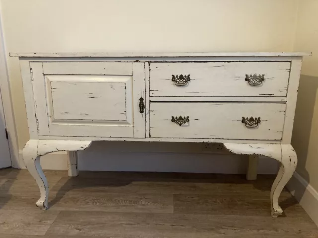 Shabby Chic Sideboard