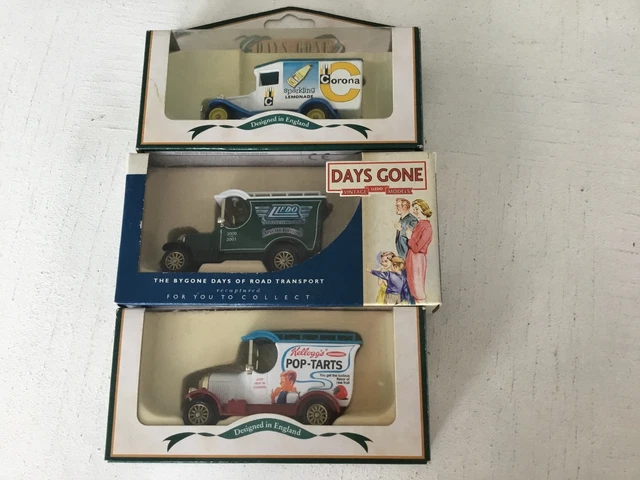 LLEDO- DAYS GONE. LOT DE 3 véhicules de collection neufs