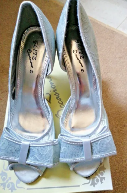 Lace & Satin Peep Toe Shoes by Glitz Ocassions  Silver Size 5 worn once