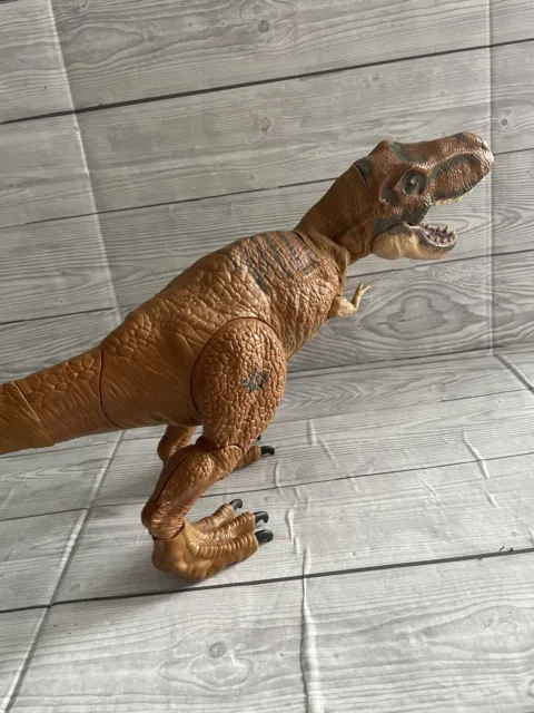 Hasbro JURASSIC WORLD Chomping Tyrannosaurus T Rex Dinosaur Action Figure (2015) 3