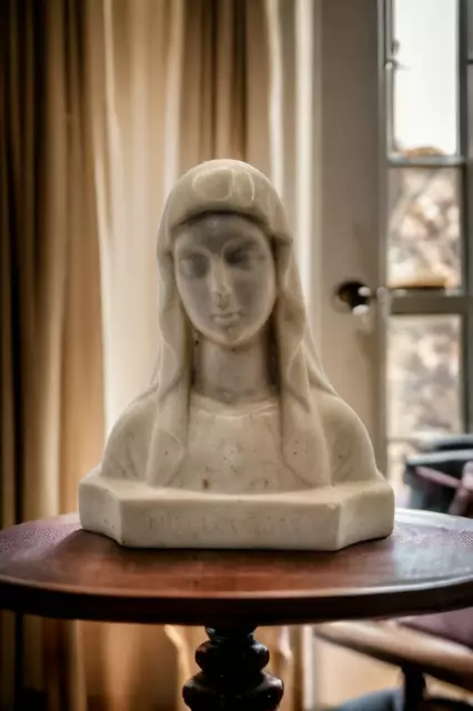 Statuette religieuse du buste de Notre Dame de Lourdes