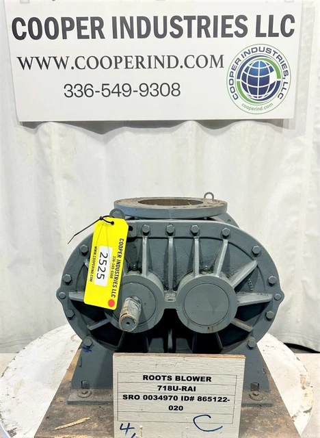 Item 2525:   718 U-Rai  Roots  Blower, Appears Unused
