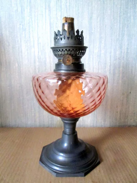 grosse LAMPE à PETROLE Etain Verre gauffré Kerosene Lamp Art Nouveau GAUDARD