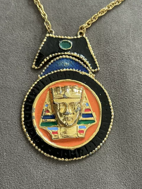 VTG 1970s King Tutankhamun Metal Medallion Pendant Necklace  Egyptian Revival