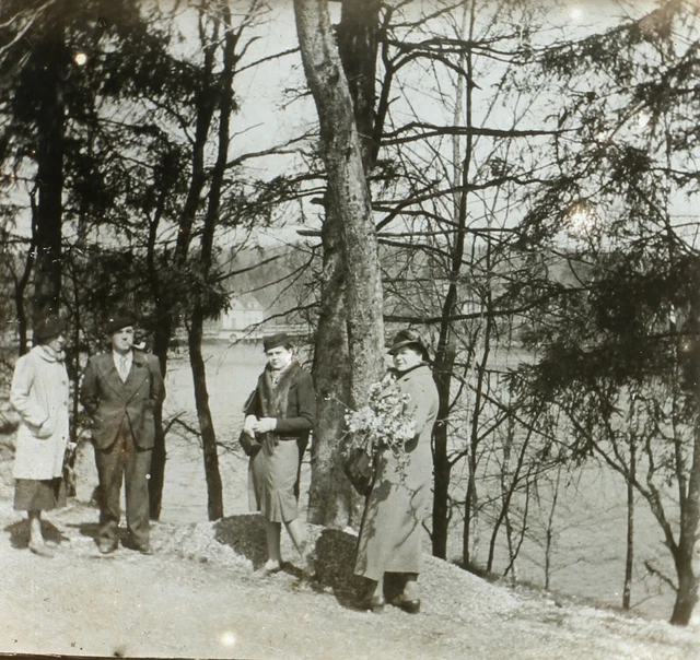 FRANCE Family Travel c1935 Original Photo Stereo Plate P74L18n