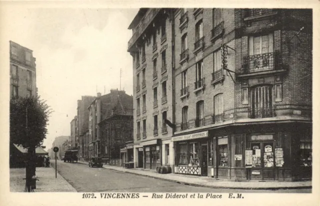 VINCENNES-Rue Diderot et la Place CPA Saintry - L'Arcadie (180174)