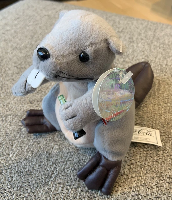 International Coca-Cola Collection Beanie Plush “Flapper The Beaver” 2000 Flag