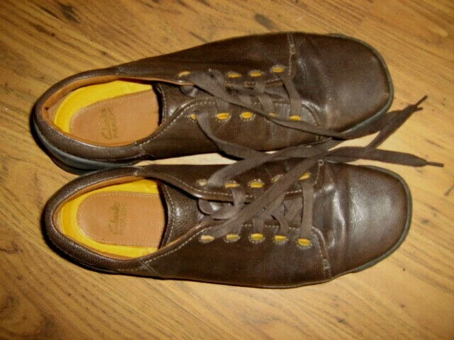 MENS CLARKS FLEXLIGHT Brown Round Toe laced Shoes Size 8 G 10.00