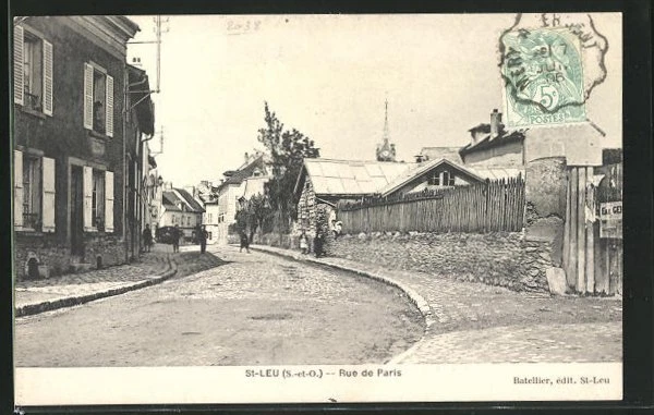 CPA St-Leu, Rue de Paris, vue de la rue 1906