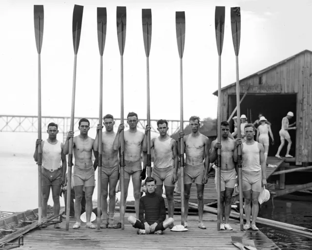 1914 PENN CREW Varsity Rowing PHOTO  (213-O)