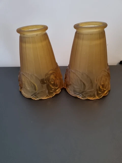 Paire De 2 Tulipe Art Deco En Verre Moule Presse Ambre  Ref Ap150